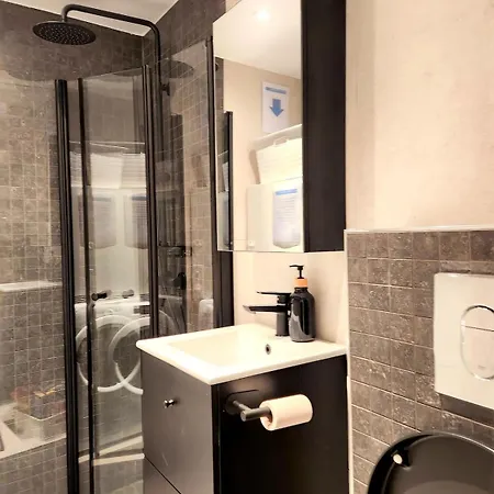 別荘 P1-central-cosy Flat Globetrotters-2rooms